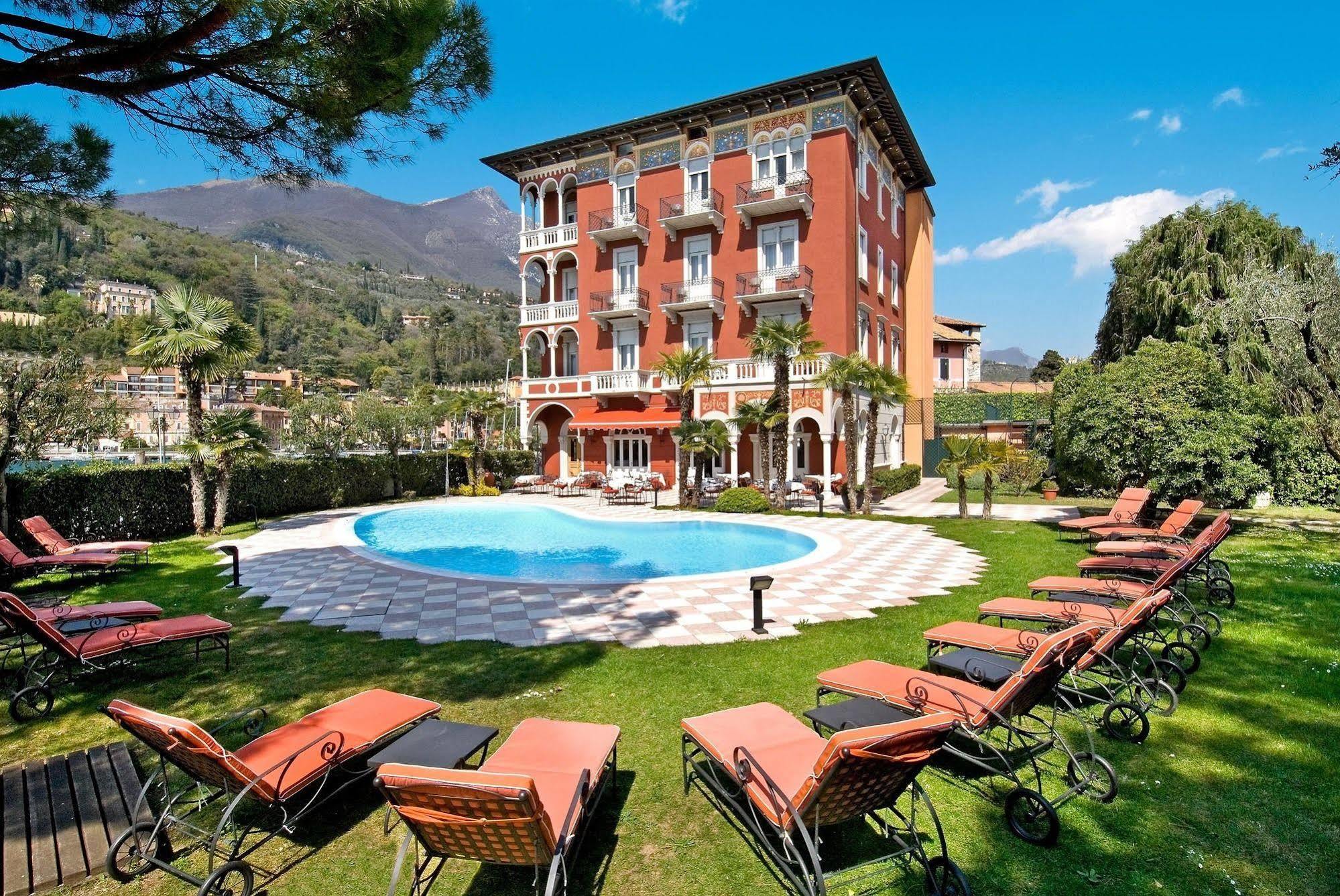Hotel Milano Toscolano Maderno Exterior photo